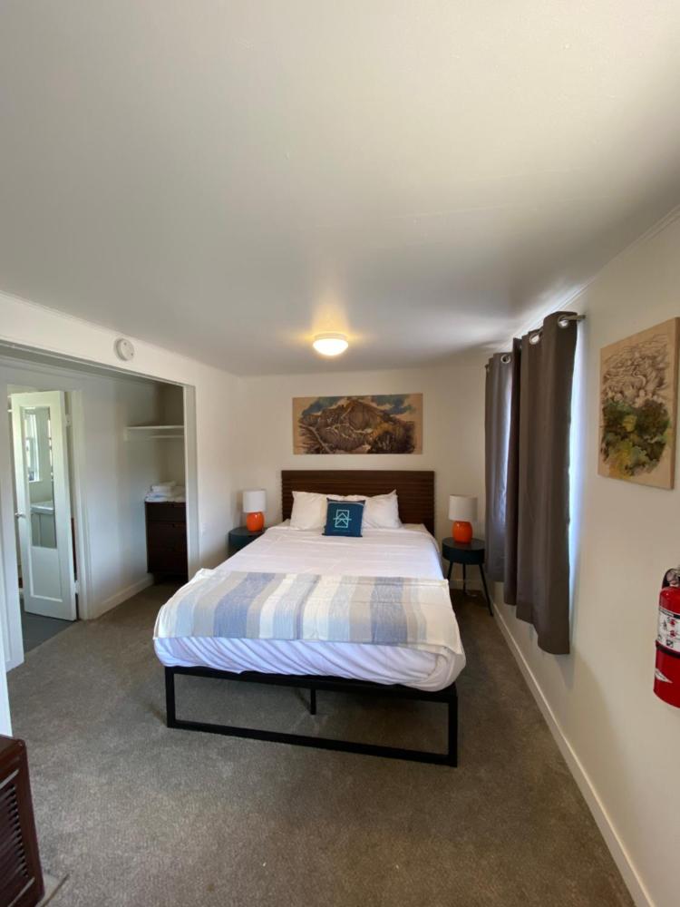 Standard Double Room interior